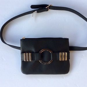 Vince Camuto fanny pack like new
